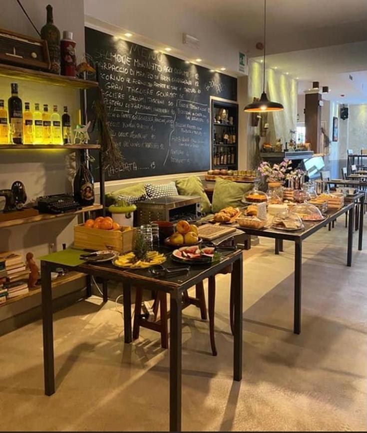 Locanda Le Monache Камайоре Екстериор снимка